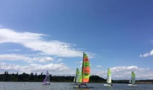 Activité nautique à la base de loisirs de Baye dans la Nièvre