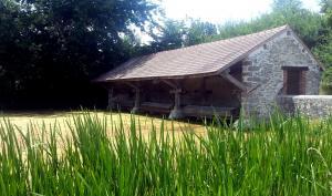 Lavoir de Villeneuve les Bordes