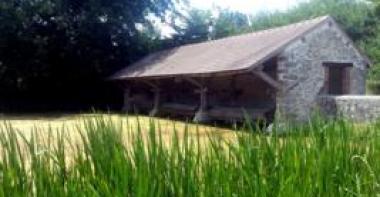 Lavoir de Villeneuve-les-Bordes